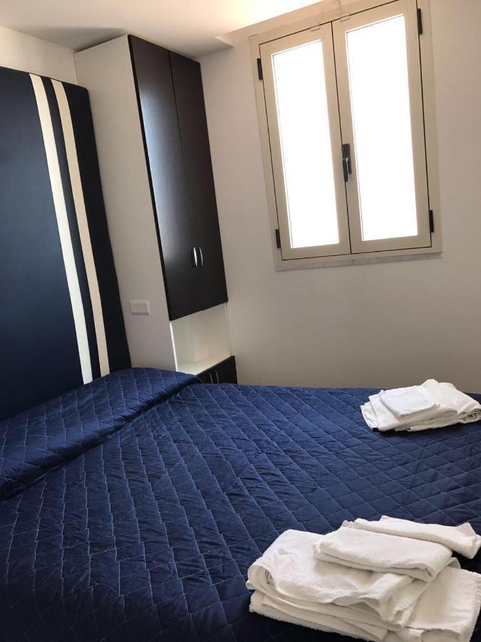 La Stanza Sul Porto Di Amalfi Camera Piccina Piccina Con Bagno Privato E Terrazzino Vista Mare Exterior photo